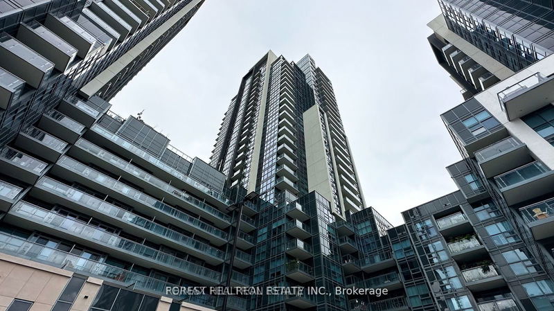 30 Meadowglen Pl, unit 2404 for rent