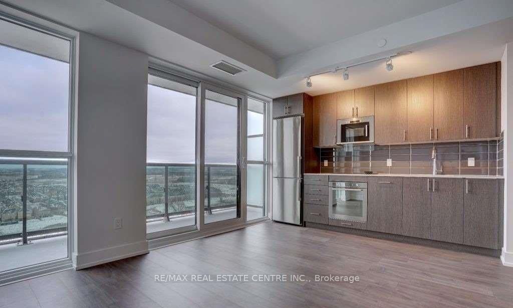 2550 Simcoe St, unit 1001 for sale