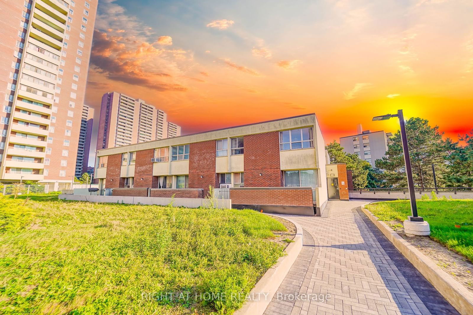 Crescent Town Condos, East York, Toronto