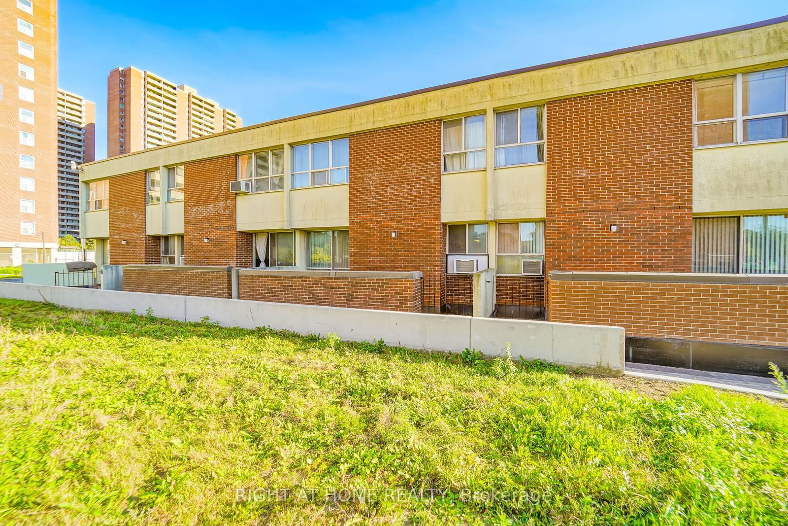 Crescent Town Condos, East York, Toronto