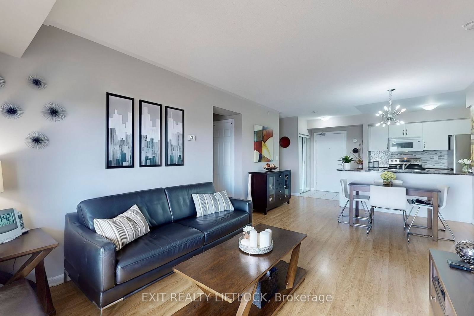 10 Mendelssohn St, unit 423 for sale