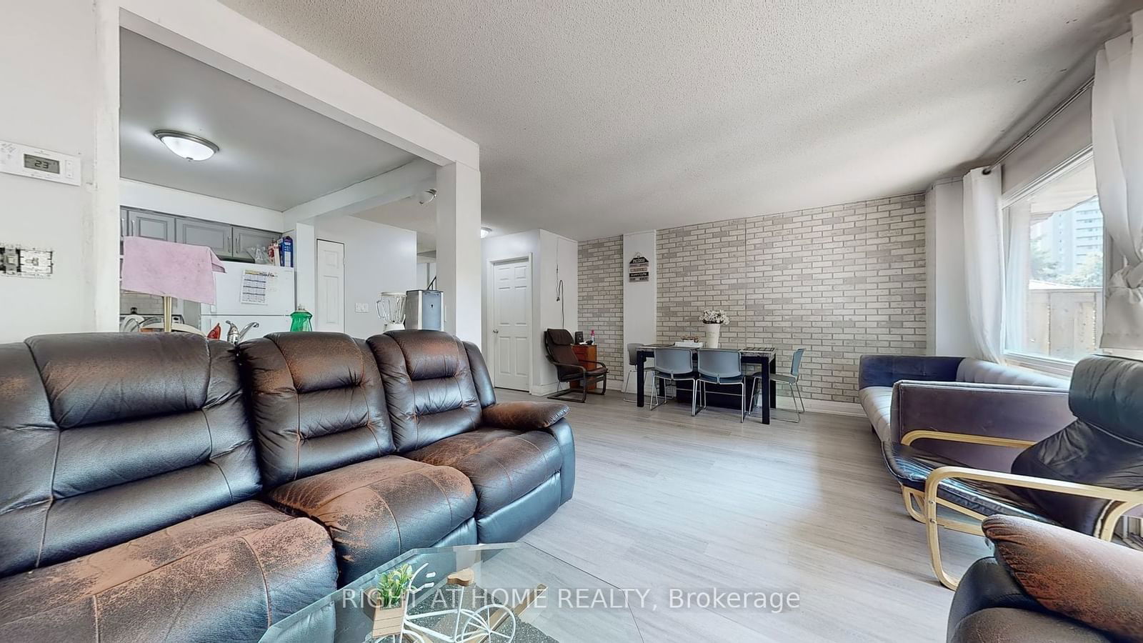 11 Livonia Pl, unit 18 for sale