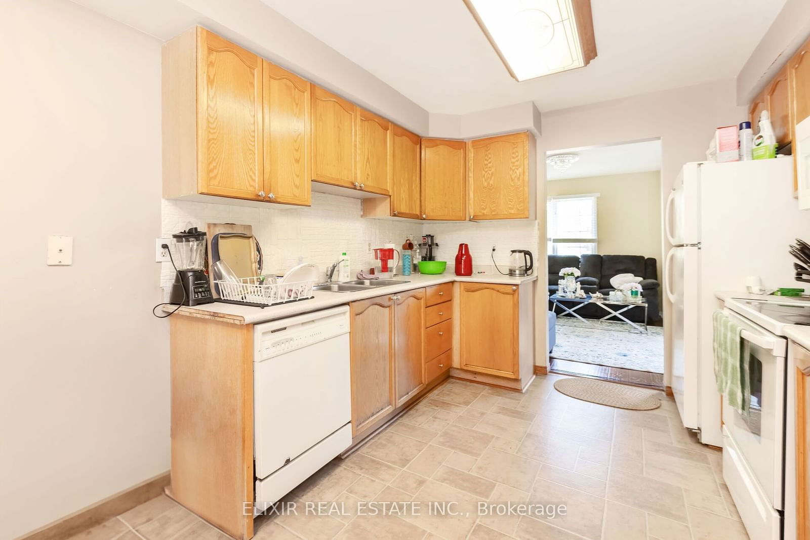 1995 Pinegrove Ave, unit 16 for sale