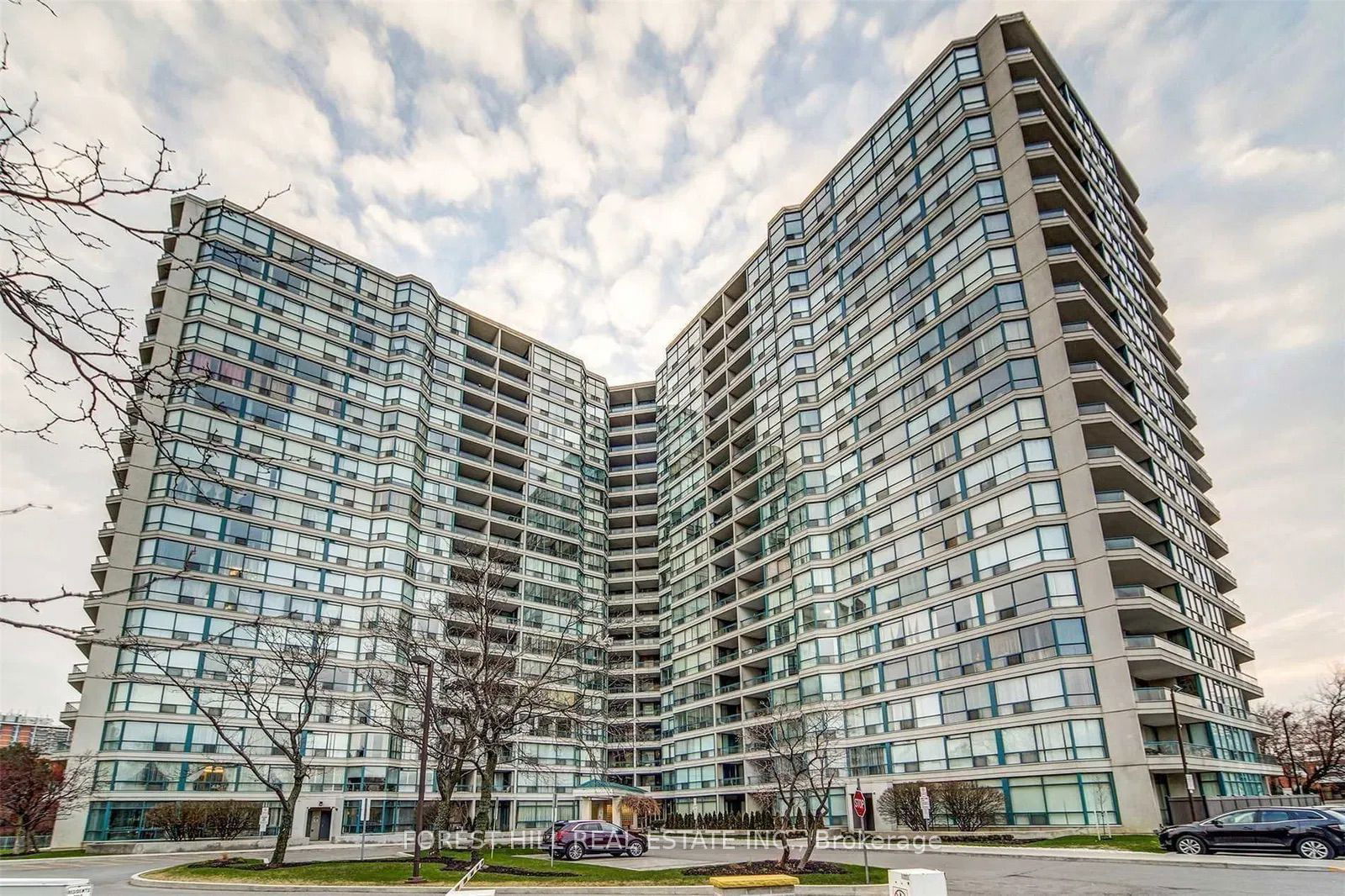 4725 Sheppard Ave, unit 1613 for sale