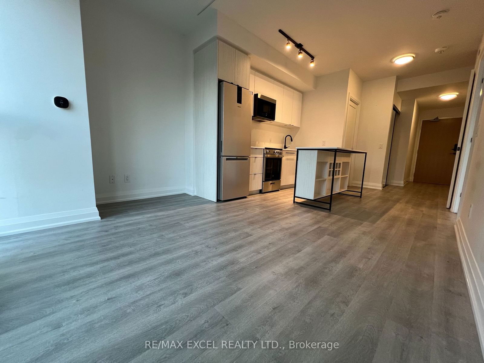 2369 Danforth Ave, unit 215 for rent