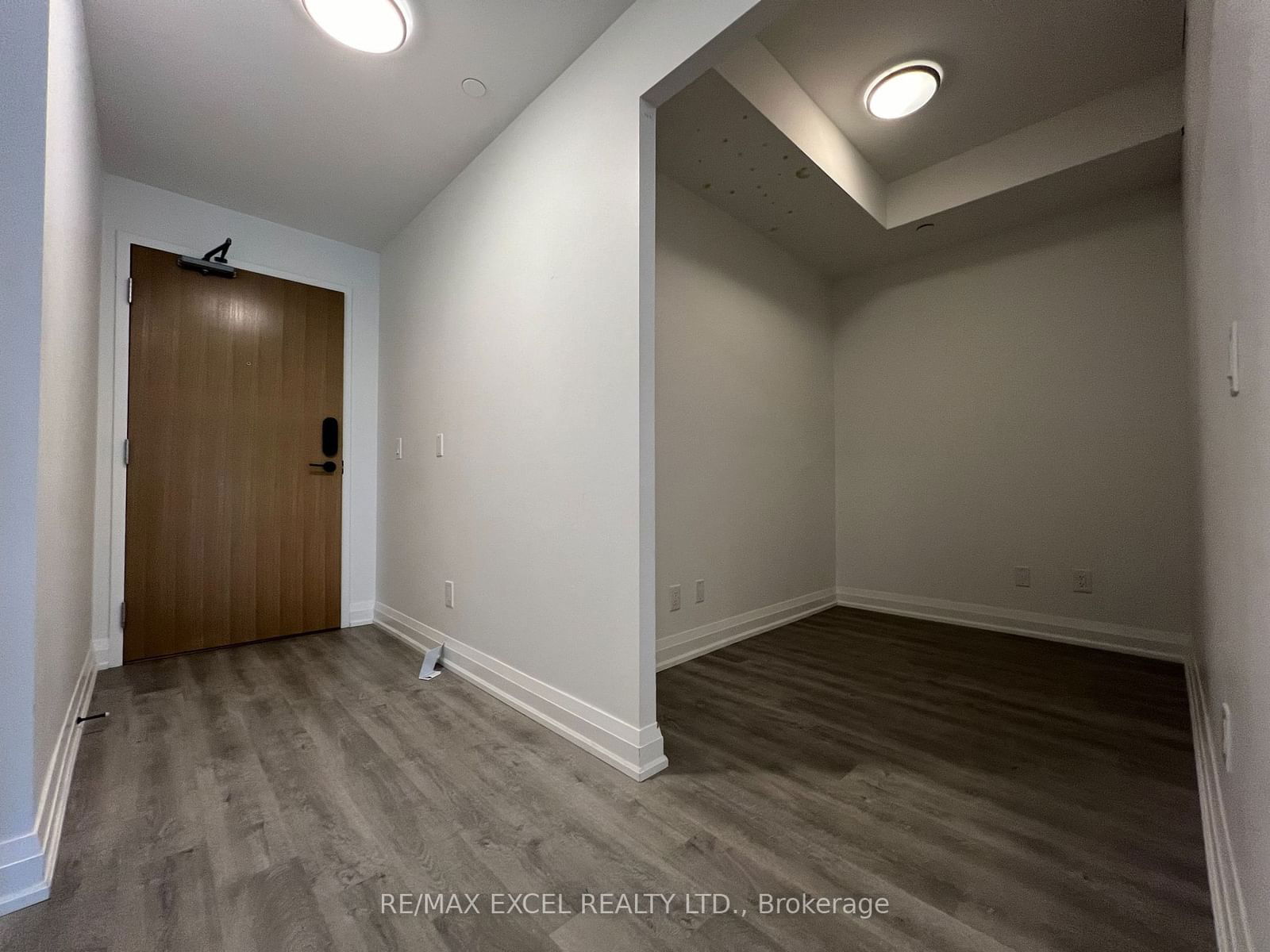 2369 Danforth Ave, unit 215 for rent