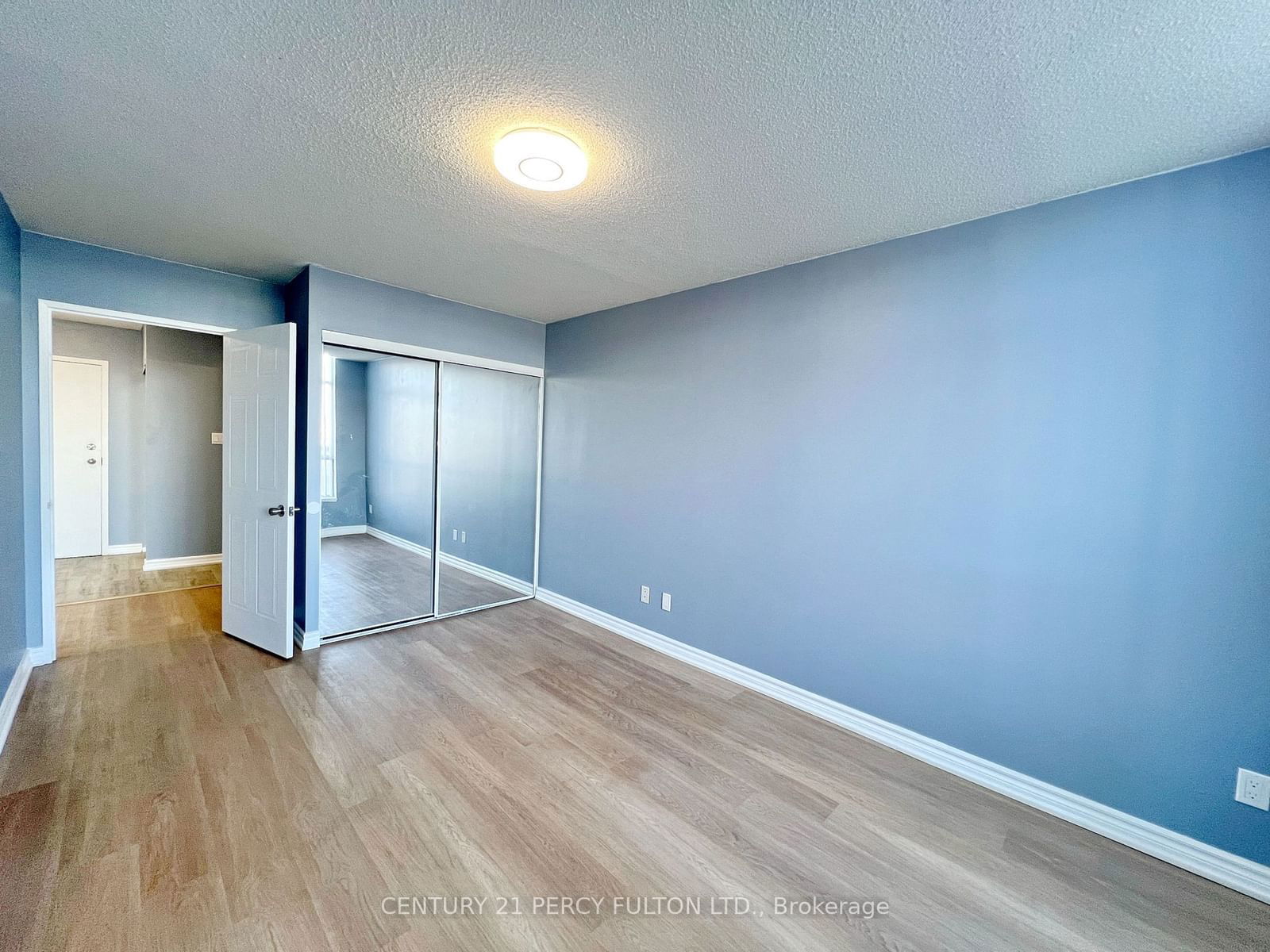 1470 Midland Ave, unit 203 for rent