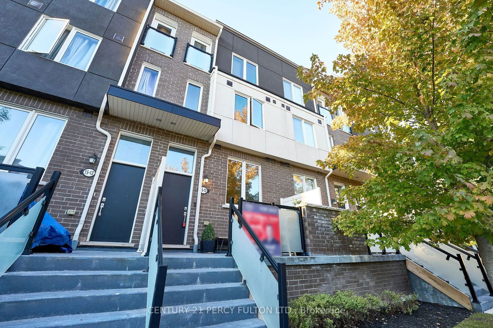 15 Heron Park Pl, unit 13 for sale