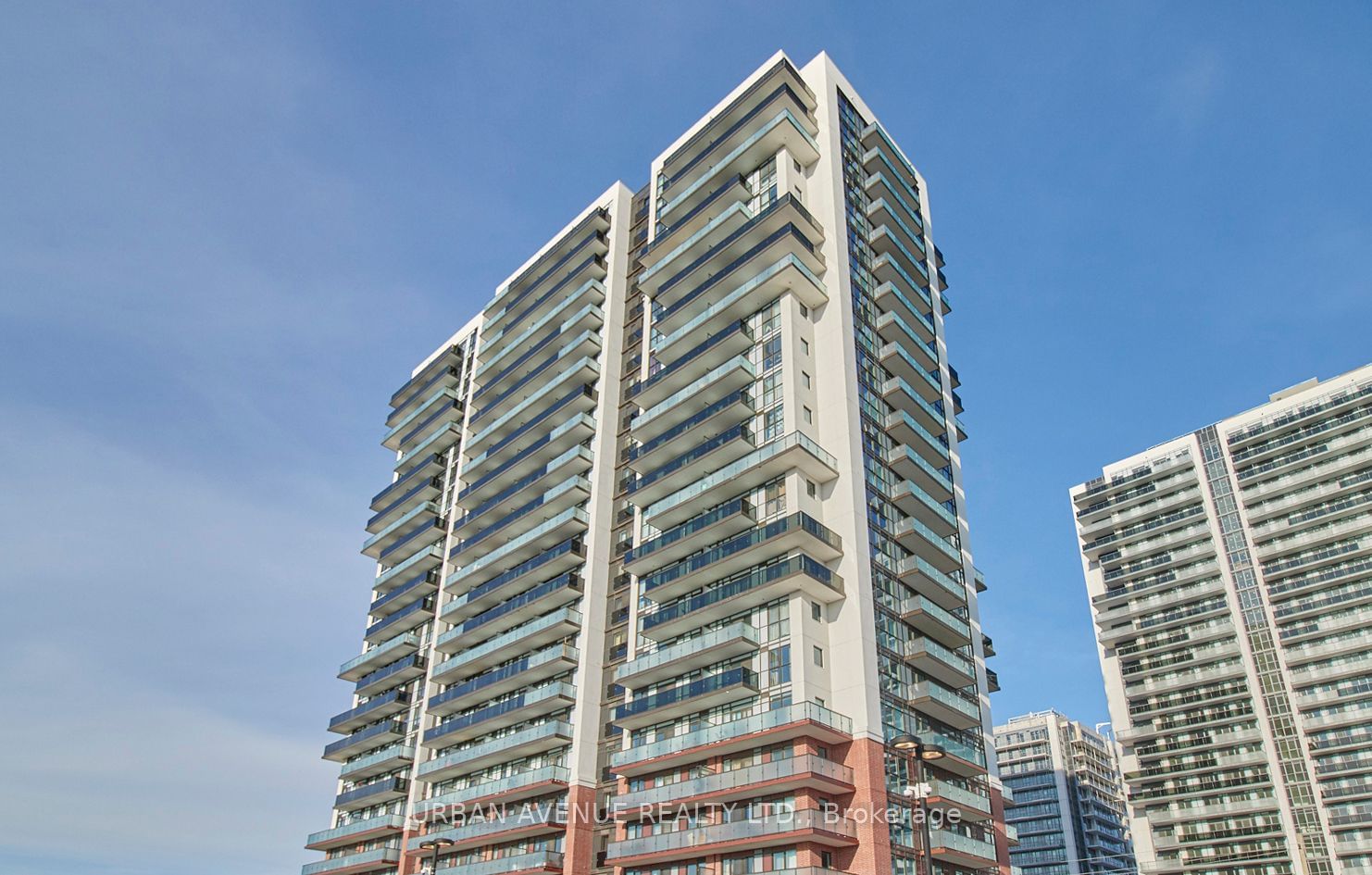 2550 Simcoe St N, unit 817 for sale