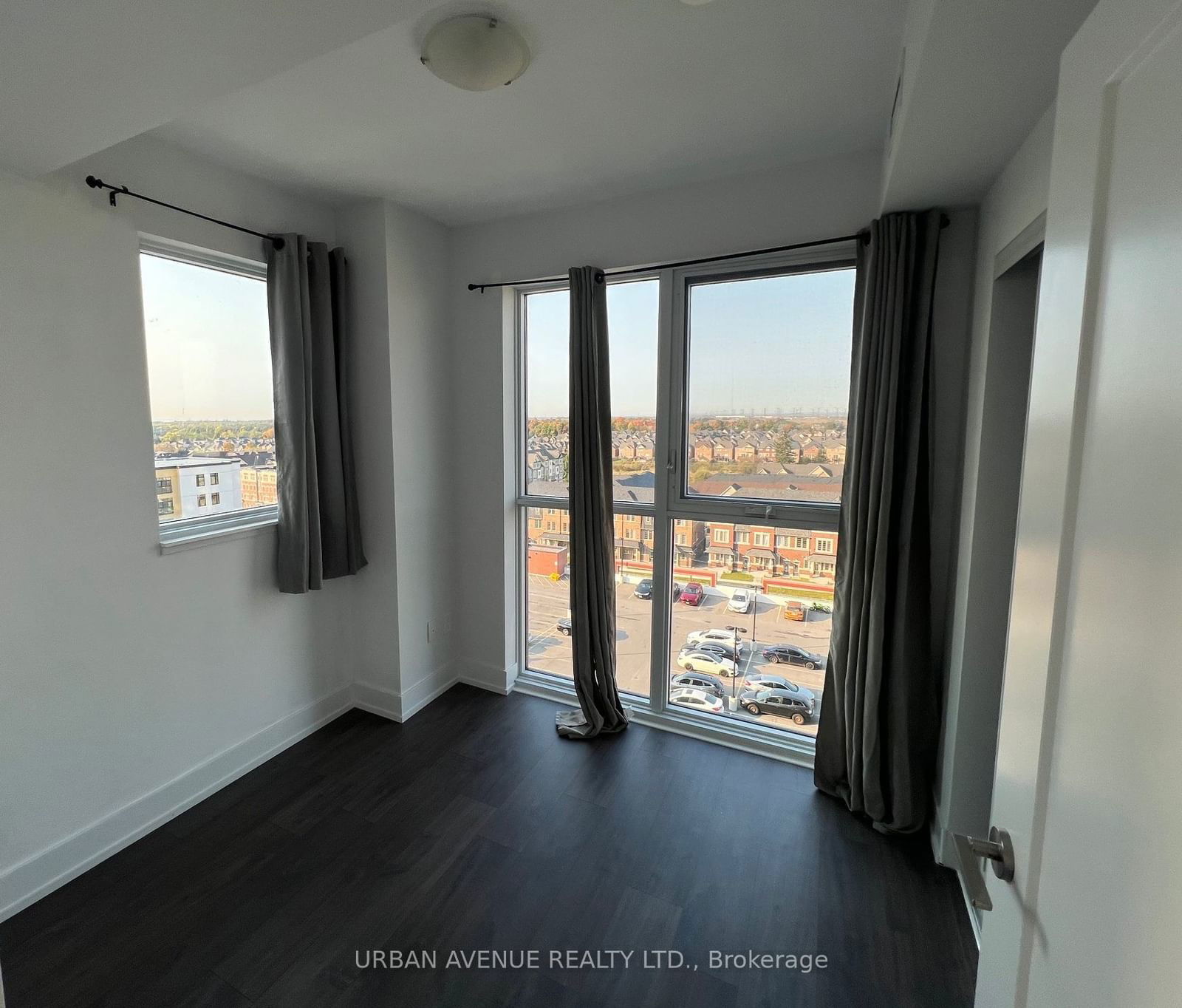 2550 Simcoe St N, unit 817 for sale