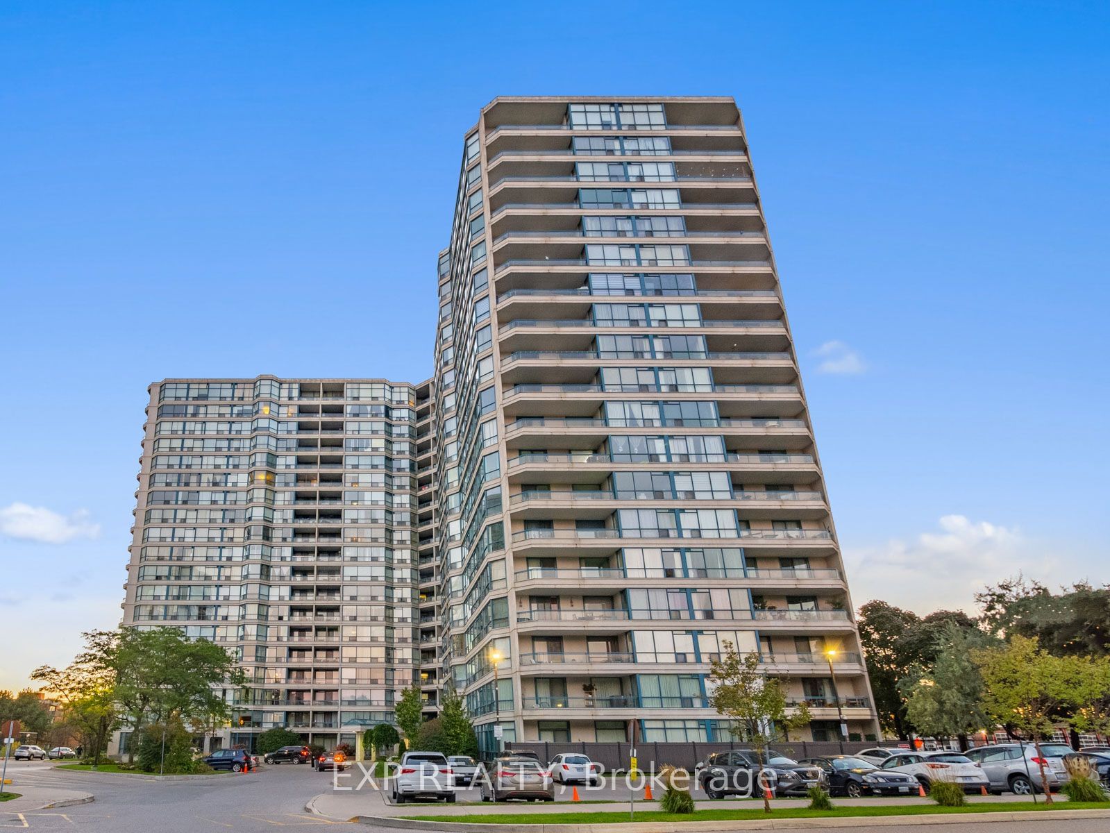 4725 Sheppard Ave E, unit 712 for sale