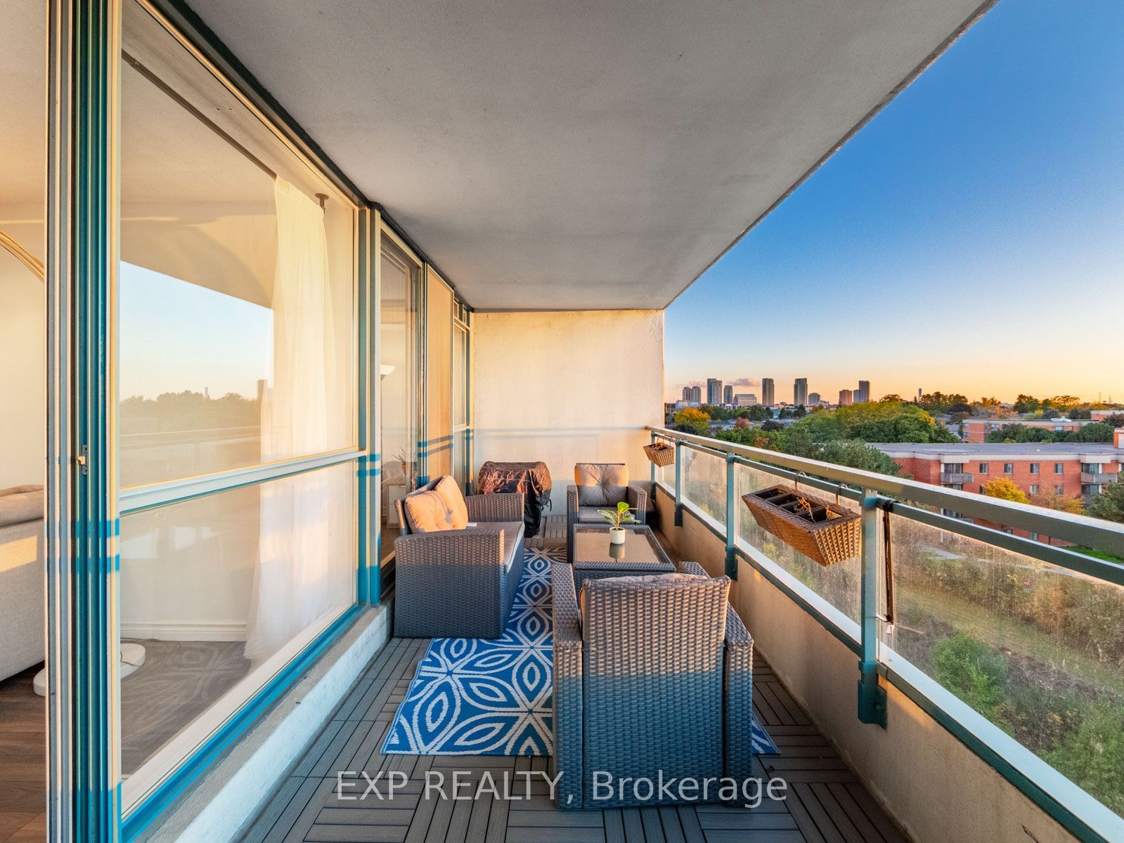 4725 Sheppard Ave E, unit 712 for sale