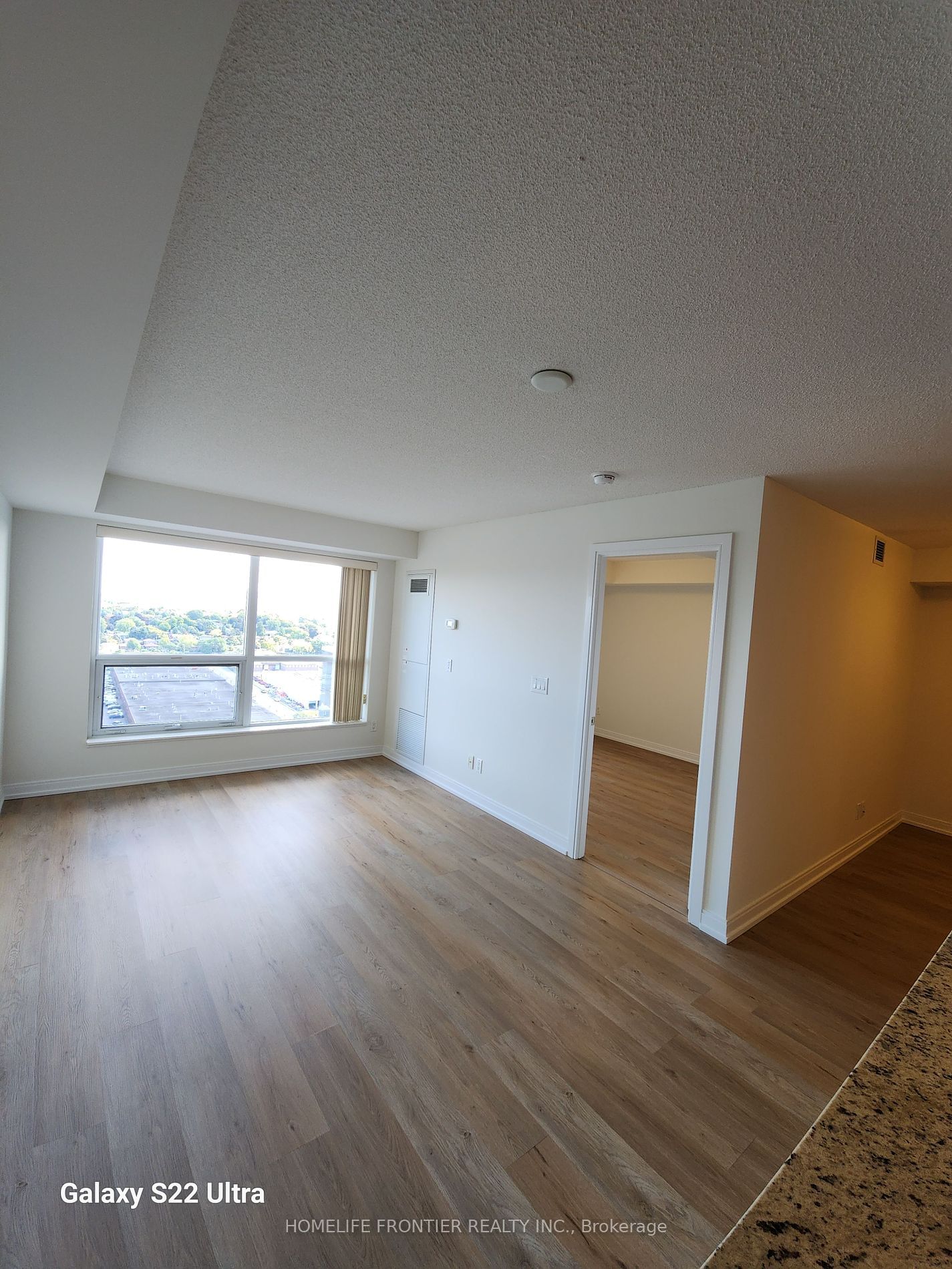 181 Village Green Sq, unit 1812 for rent