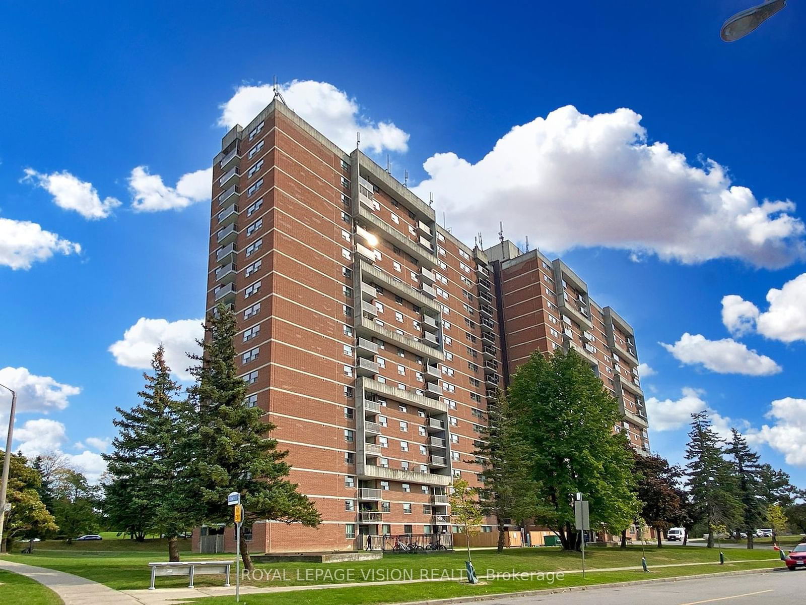 100 Wingarden Crt, unit 1714 for sale