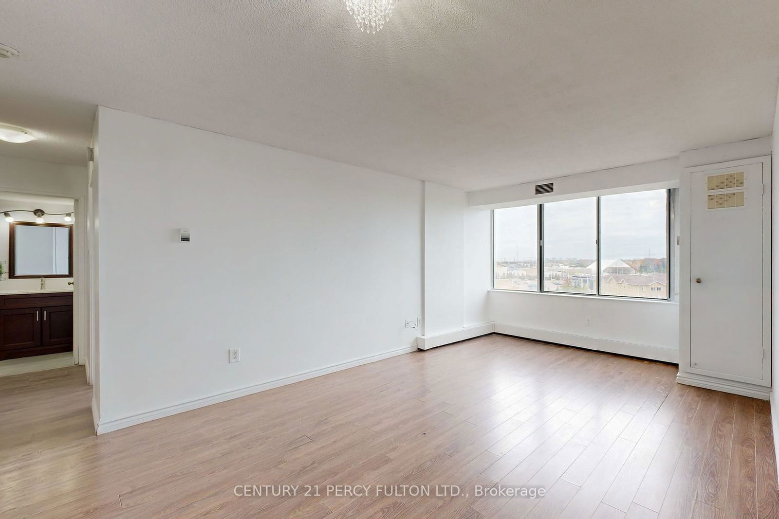 5580 Sheppard Ave E, unit 1004 for sale