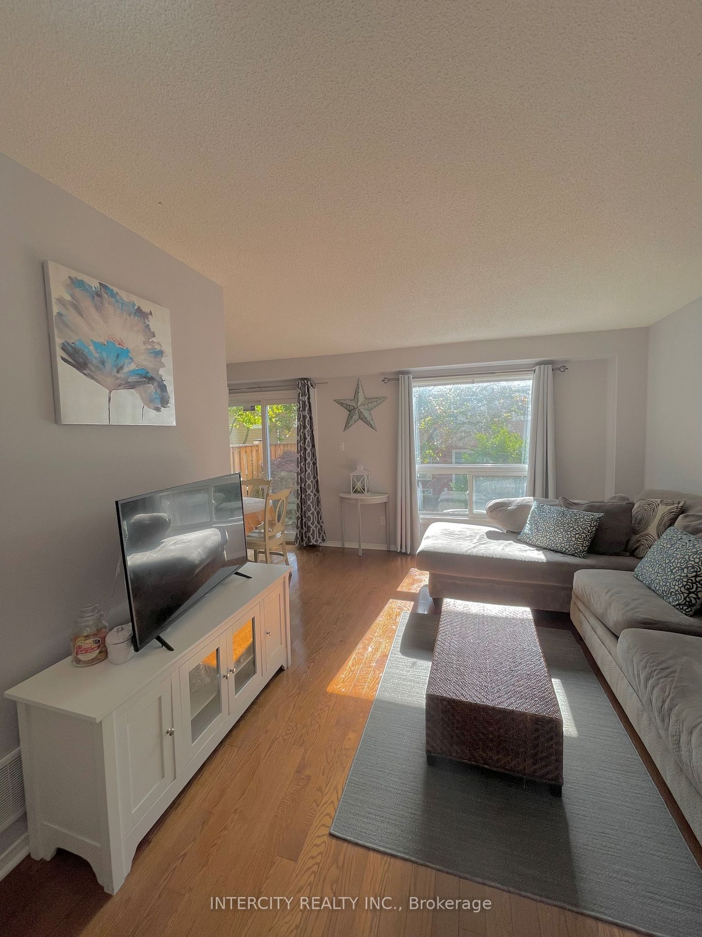 10 Bassett Blvd, unit 184 for sale