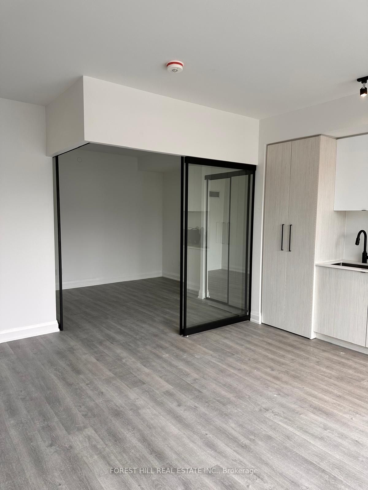 2369 Danforth Ave, unit 203 for rent