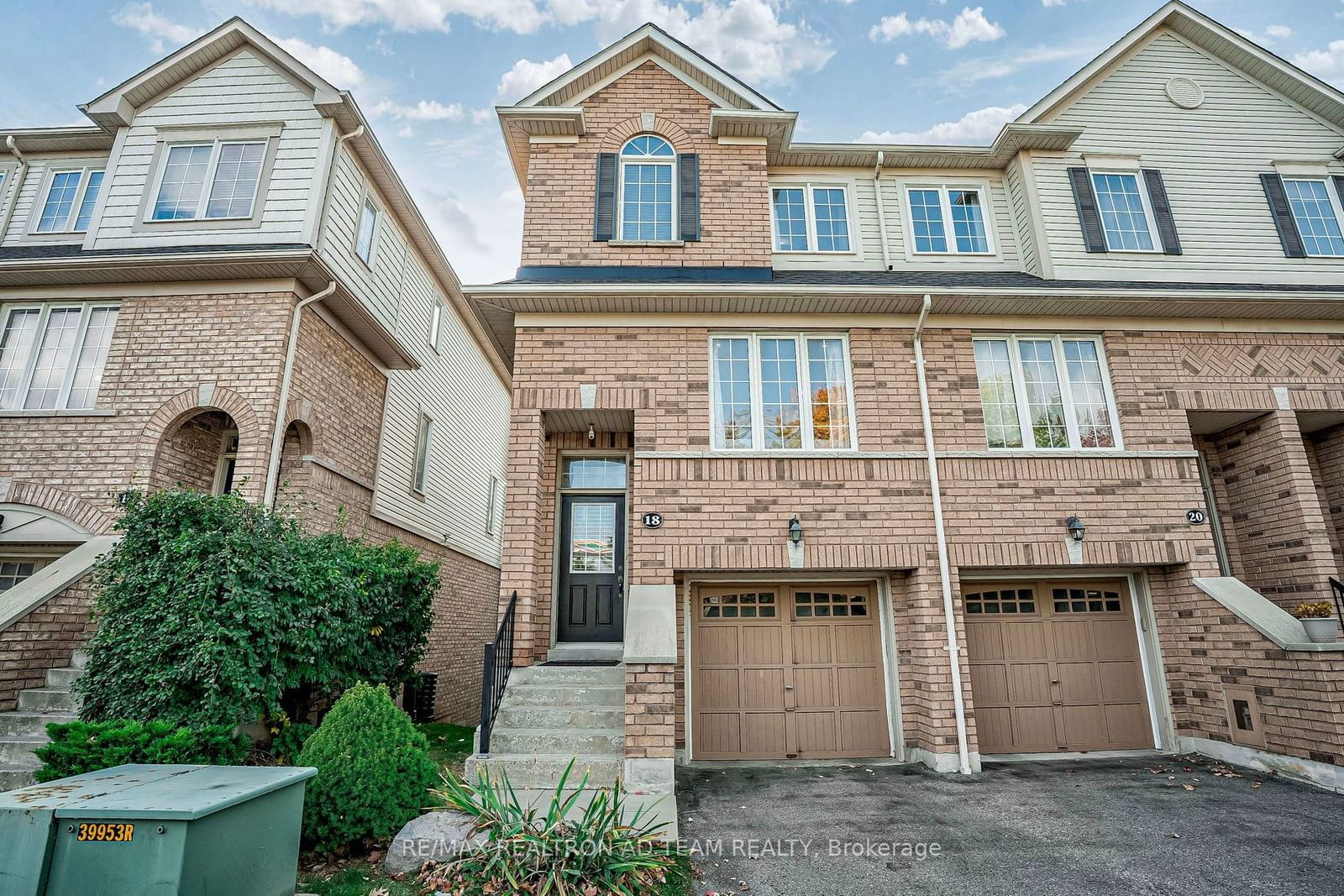 Oakins Lane Townhomes, Ajax, Toronto