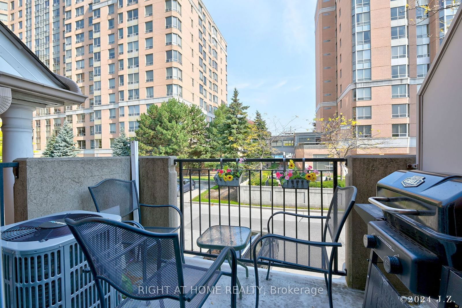 1881 Mcnicoll Ave, unit 515 for sale