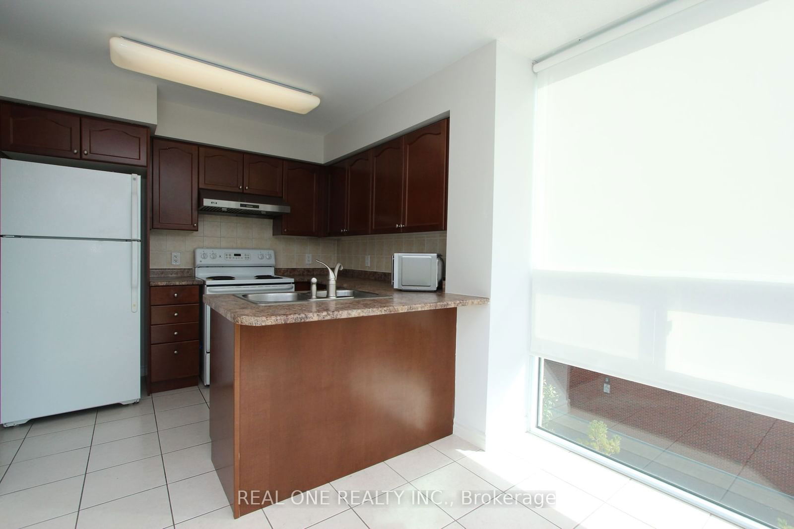 68 Grangeway Ave, unit 511 for rent