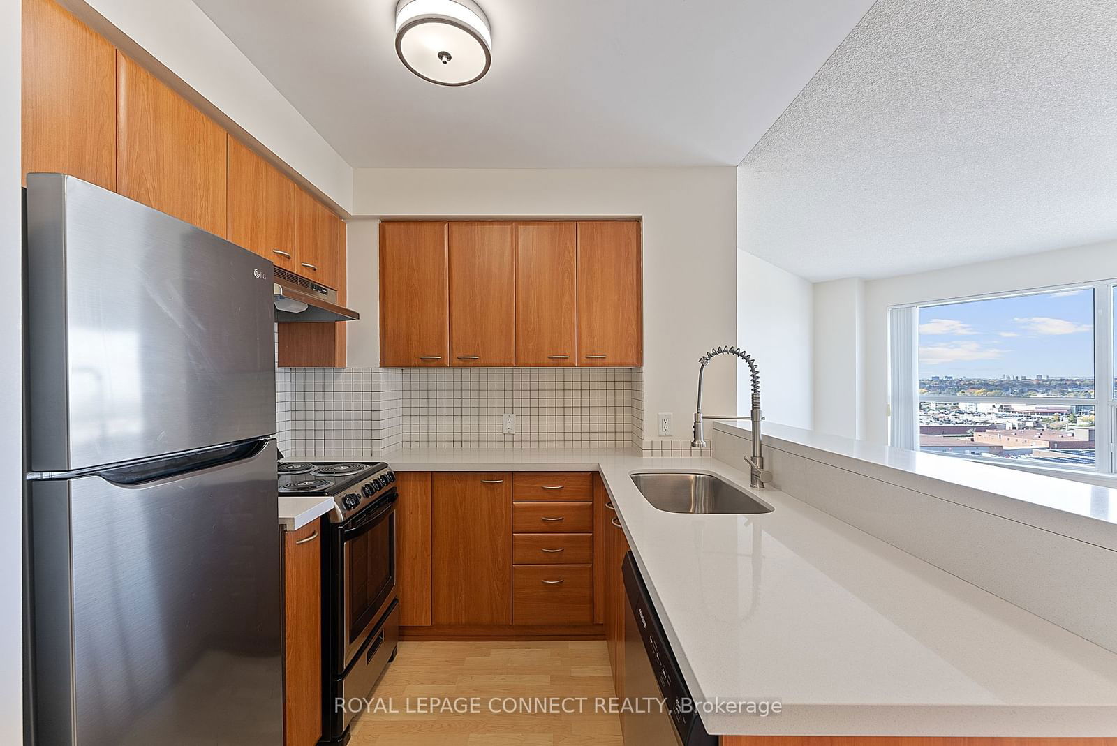 36 Lee Centre Dr, unit 1712 for sale