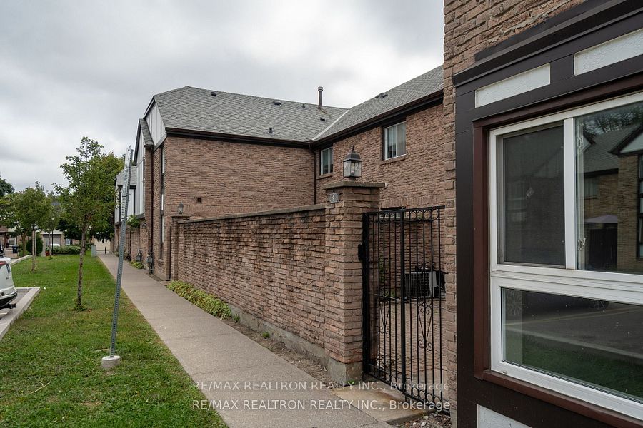 2 Dailing Gate Townhomes, Scarborough, Toronto