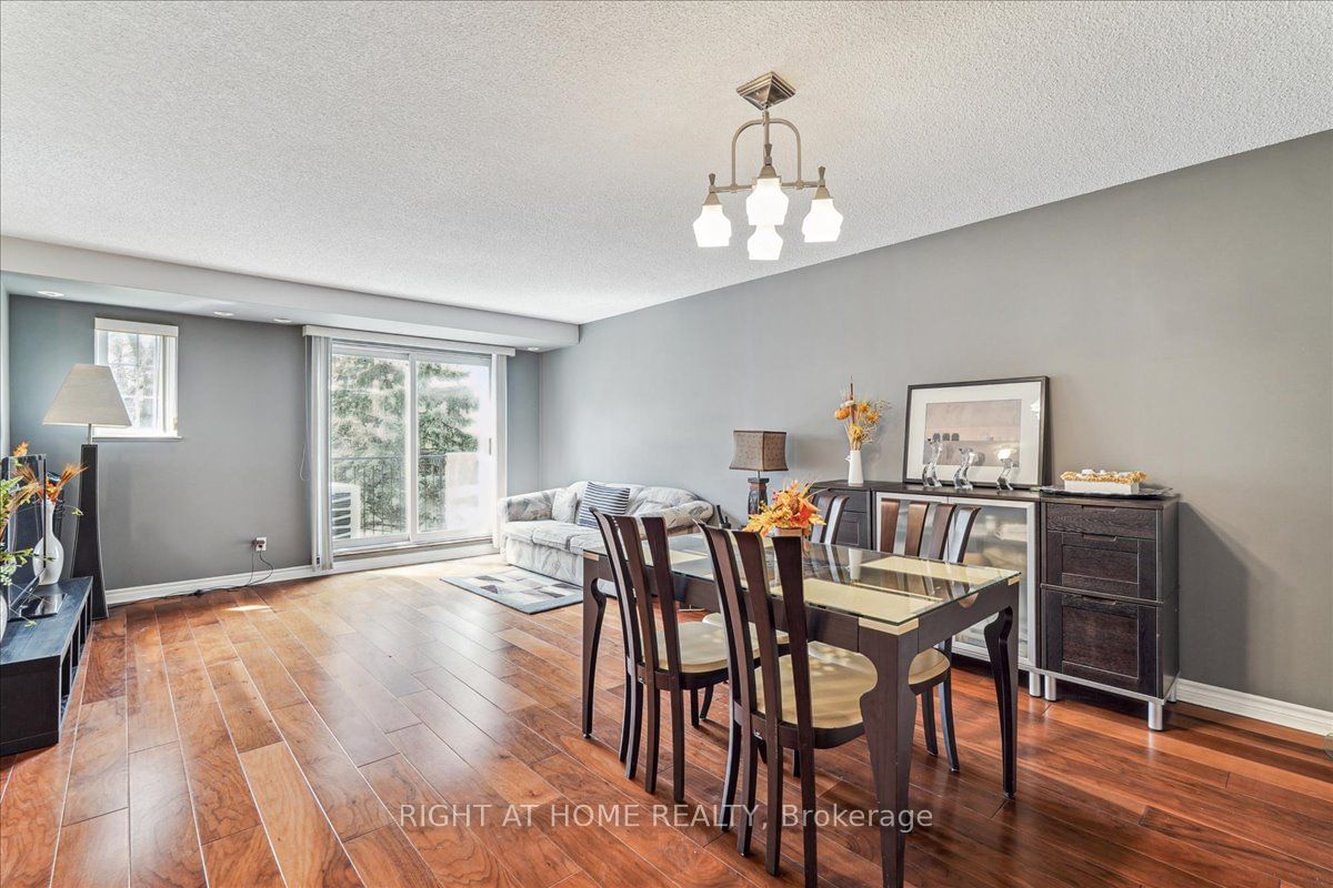 1881 Mcnicoll Ave, unit 558 for sale