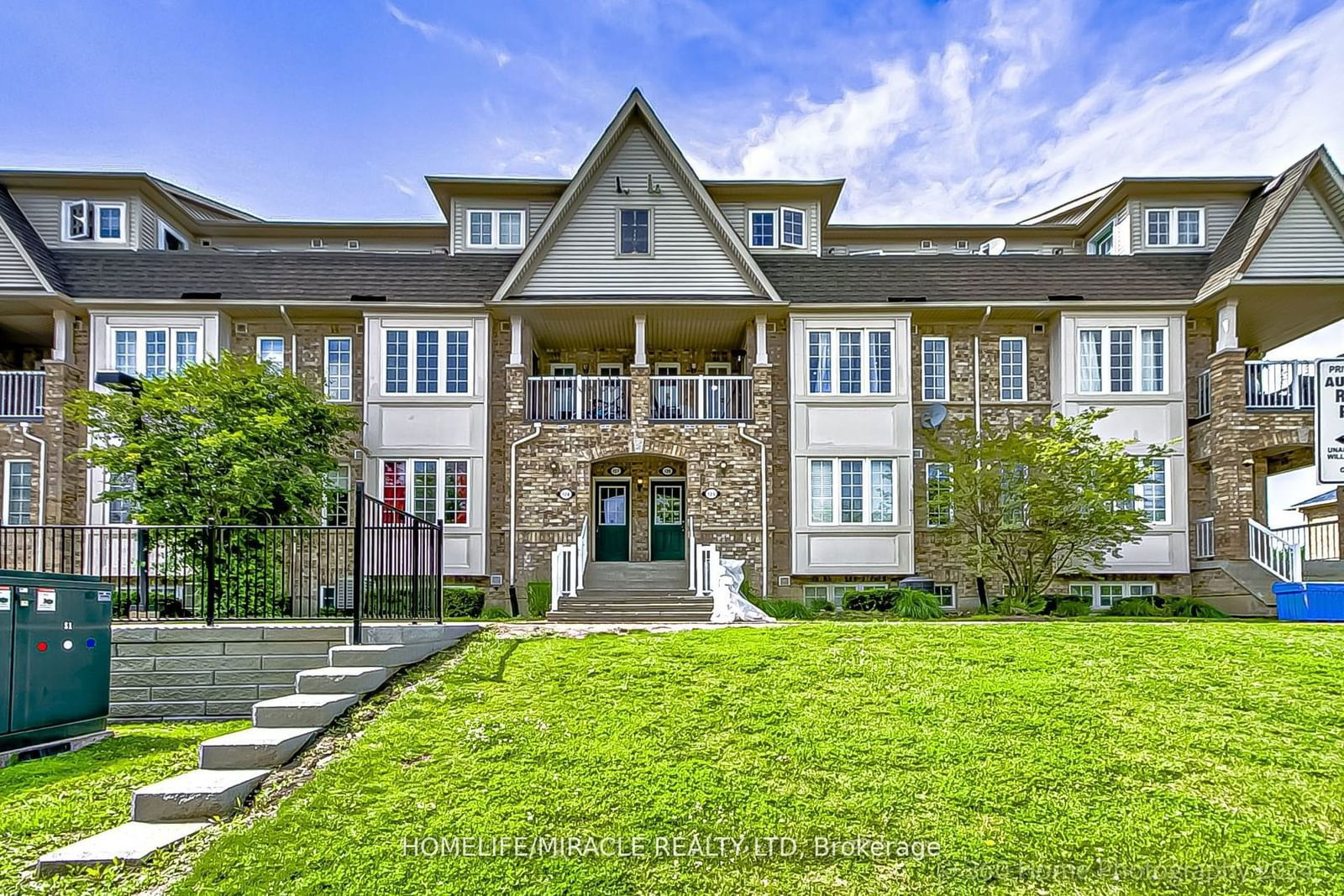 Woodside Village Townhomes, Scarborough, Toronto