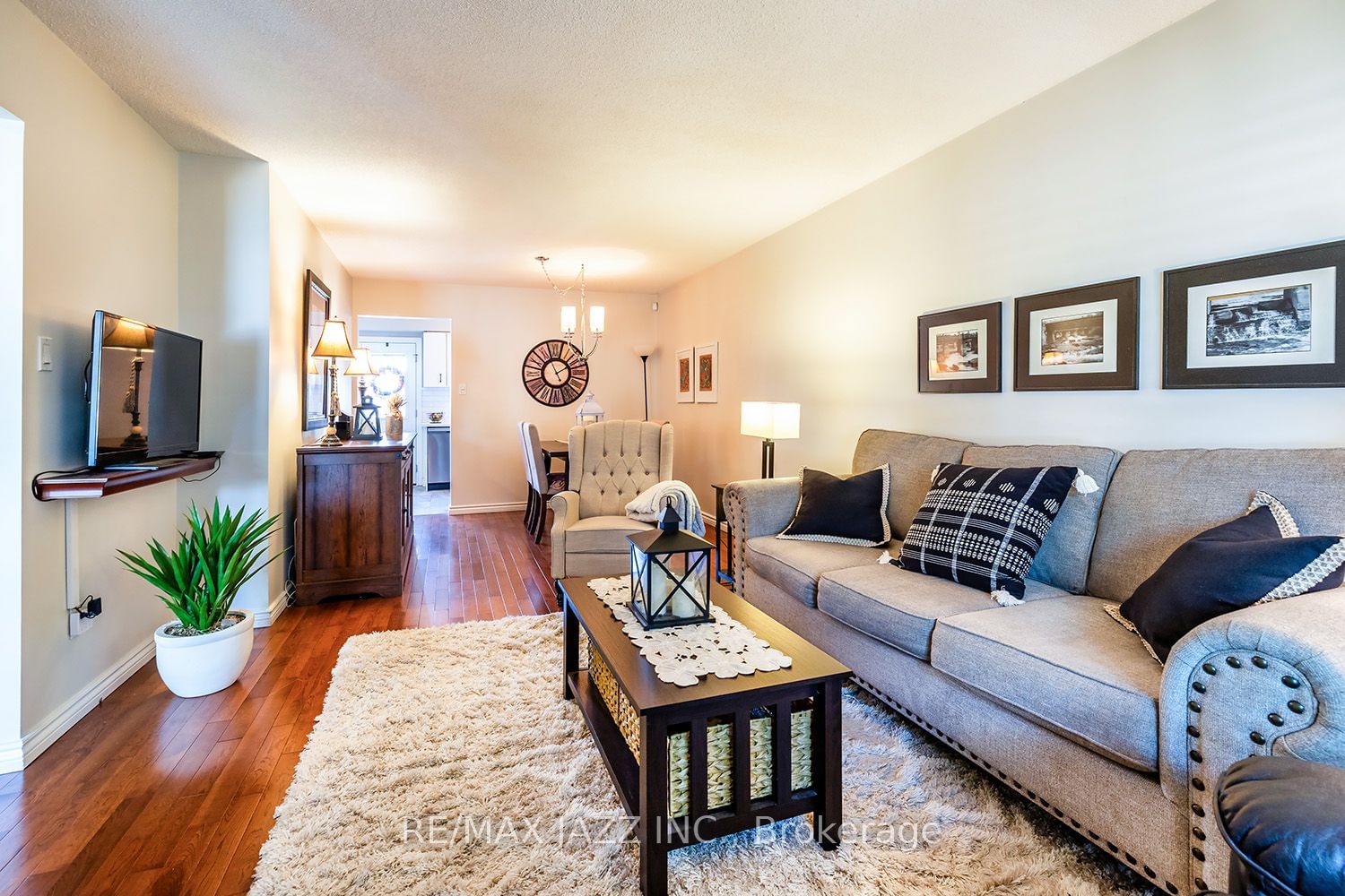 10 Bassett Blvd Townhomes, Whitby, Toronto