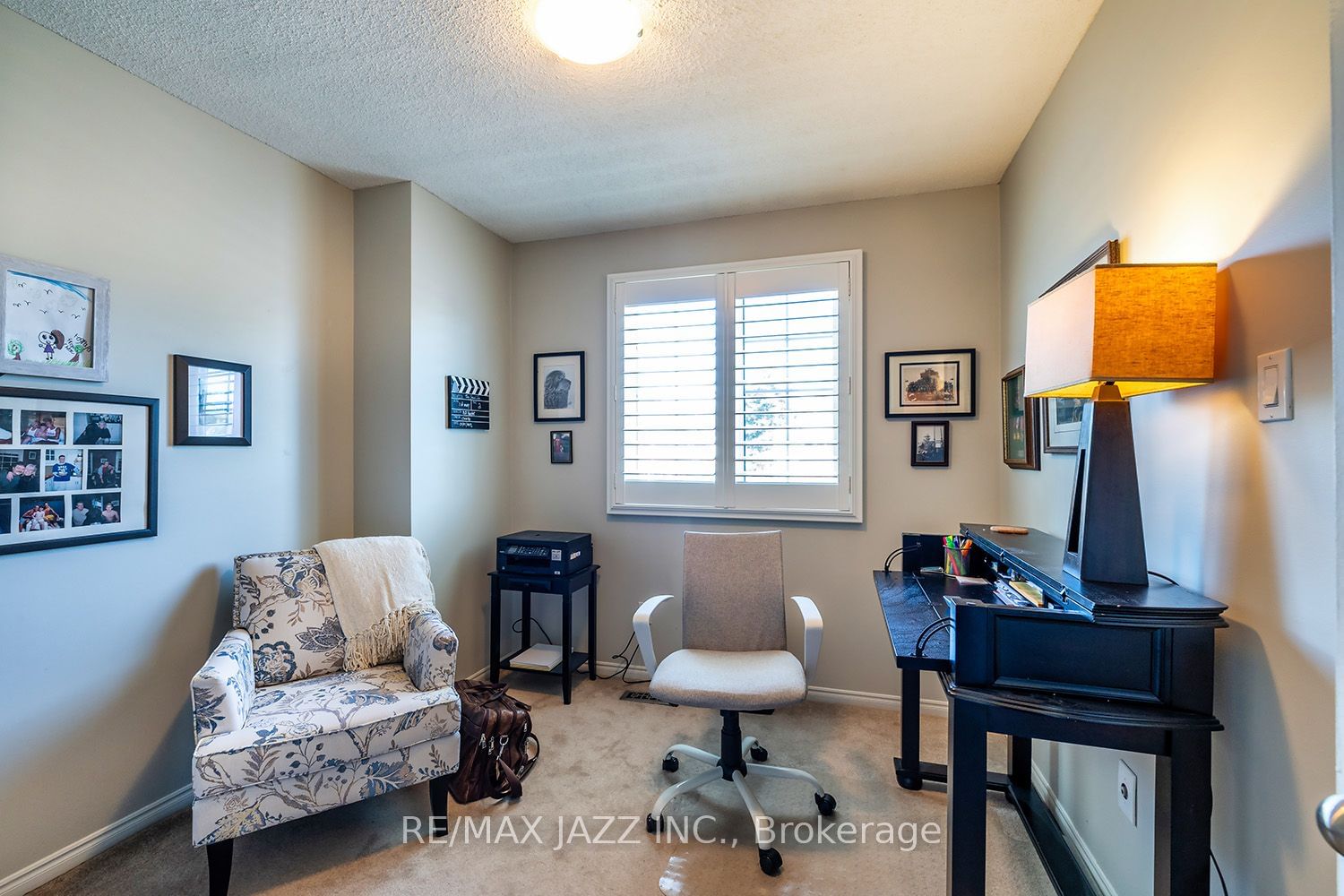 10 Bassett Blvd Townhomes, Whitby, Toronto