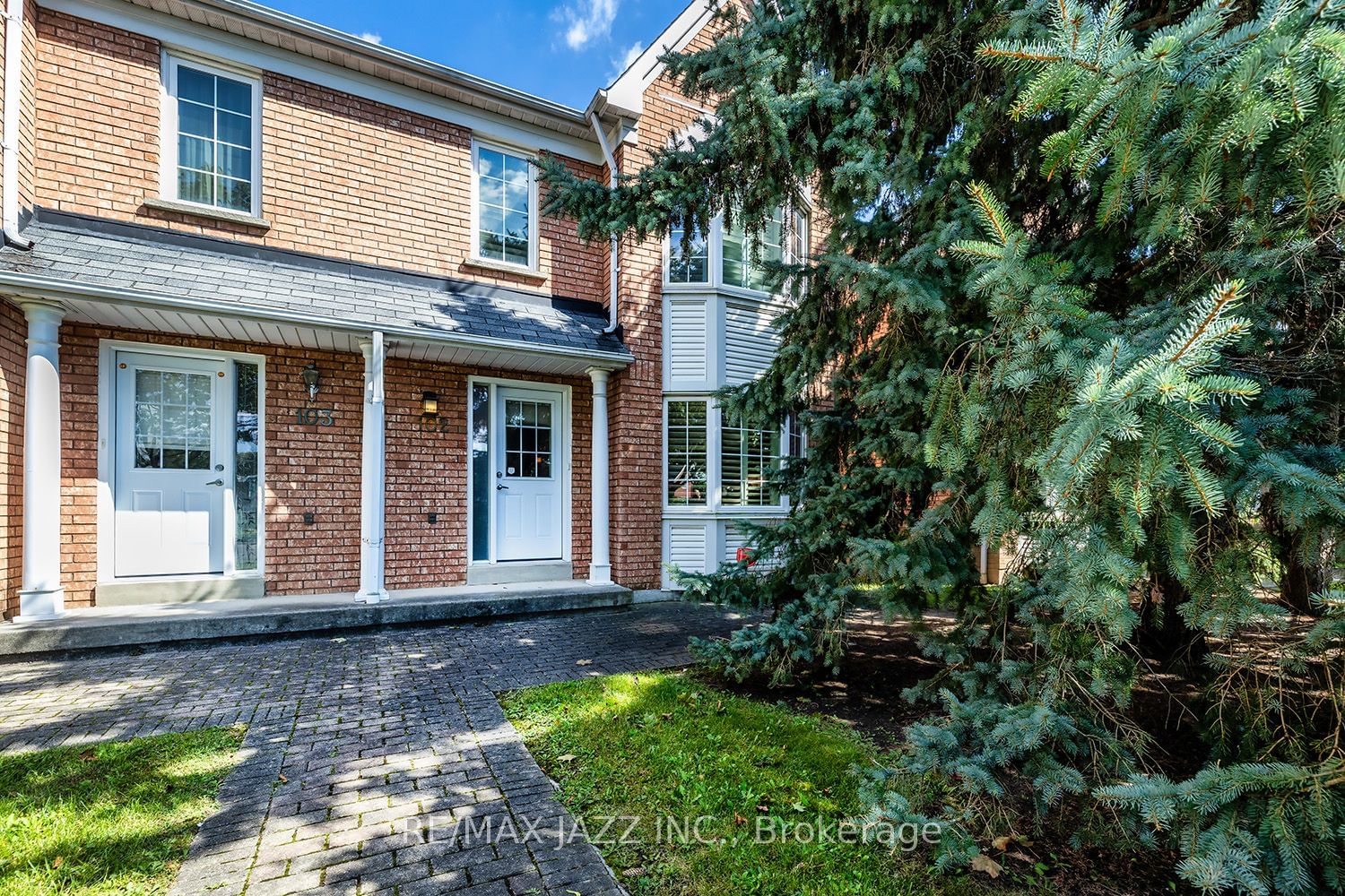 10 Bassett Blvd Townhomes, Whitby, Toronto