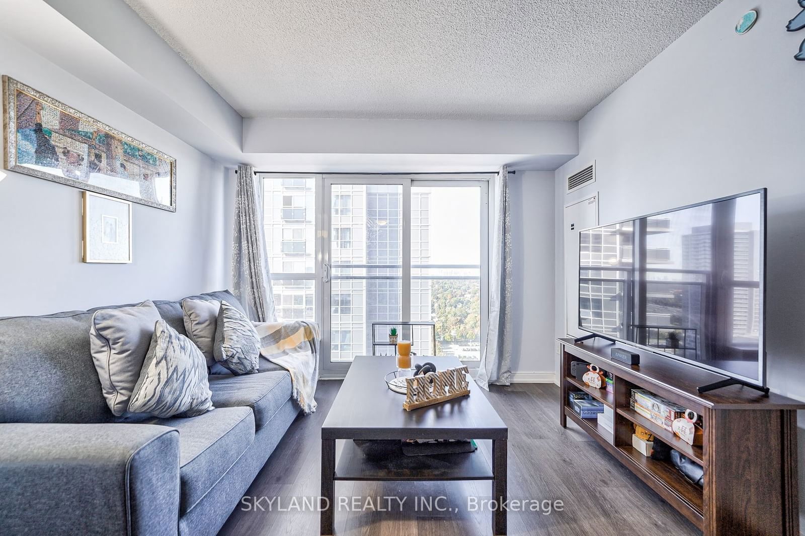 255 Village Green Sq, unit 2204 for sale