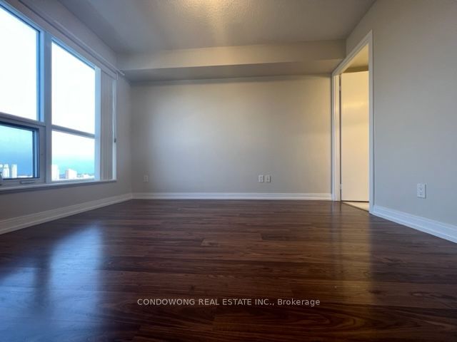 181 Village Green Sq, unit 2321 for rent