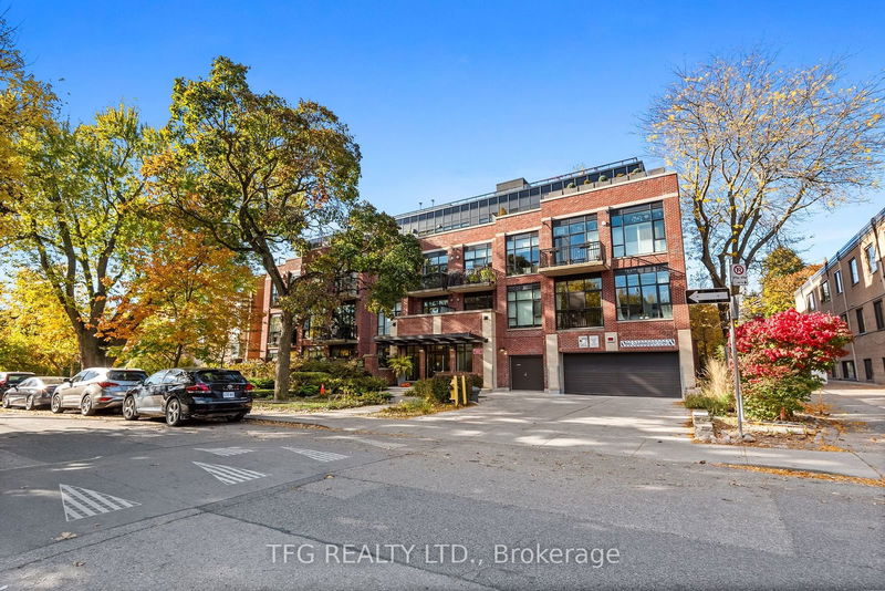 66 Kippendavie Ave, unit 308 for sale