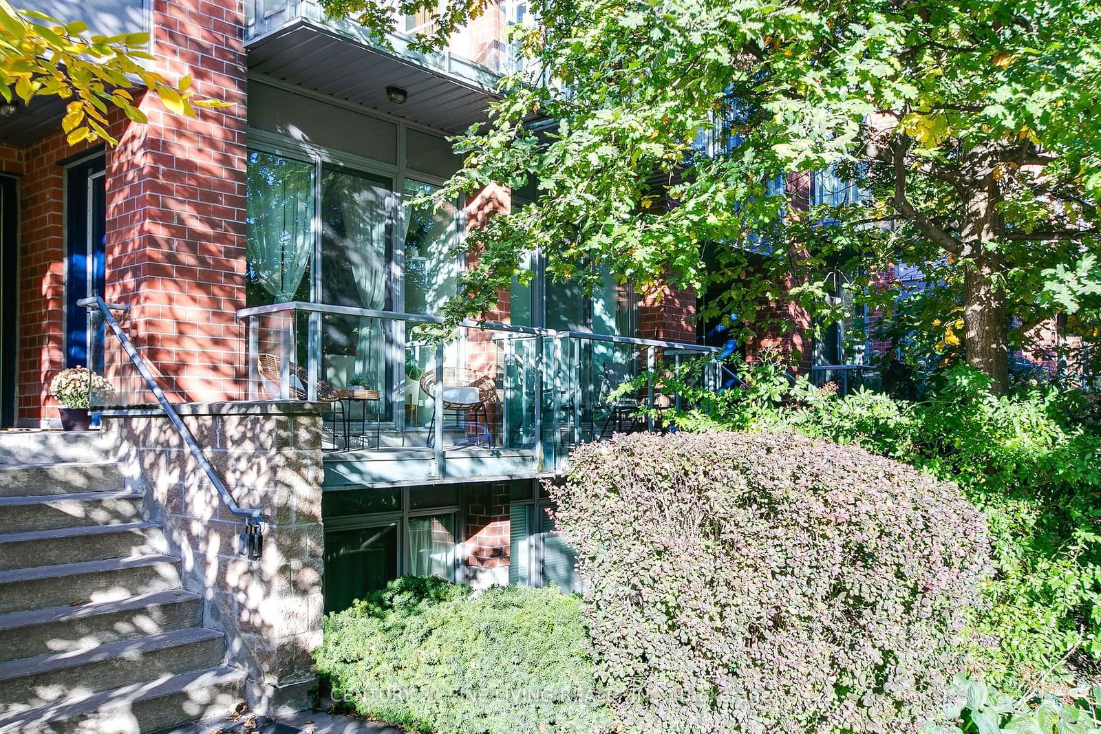 34 Boston Ave, unit 2 for sale