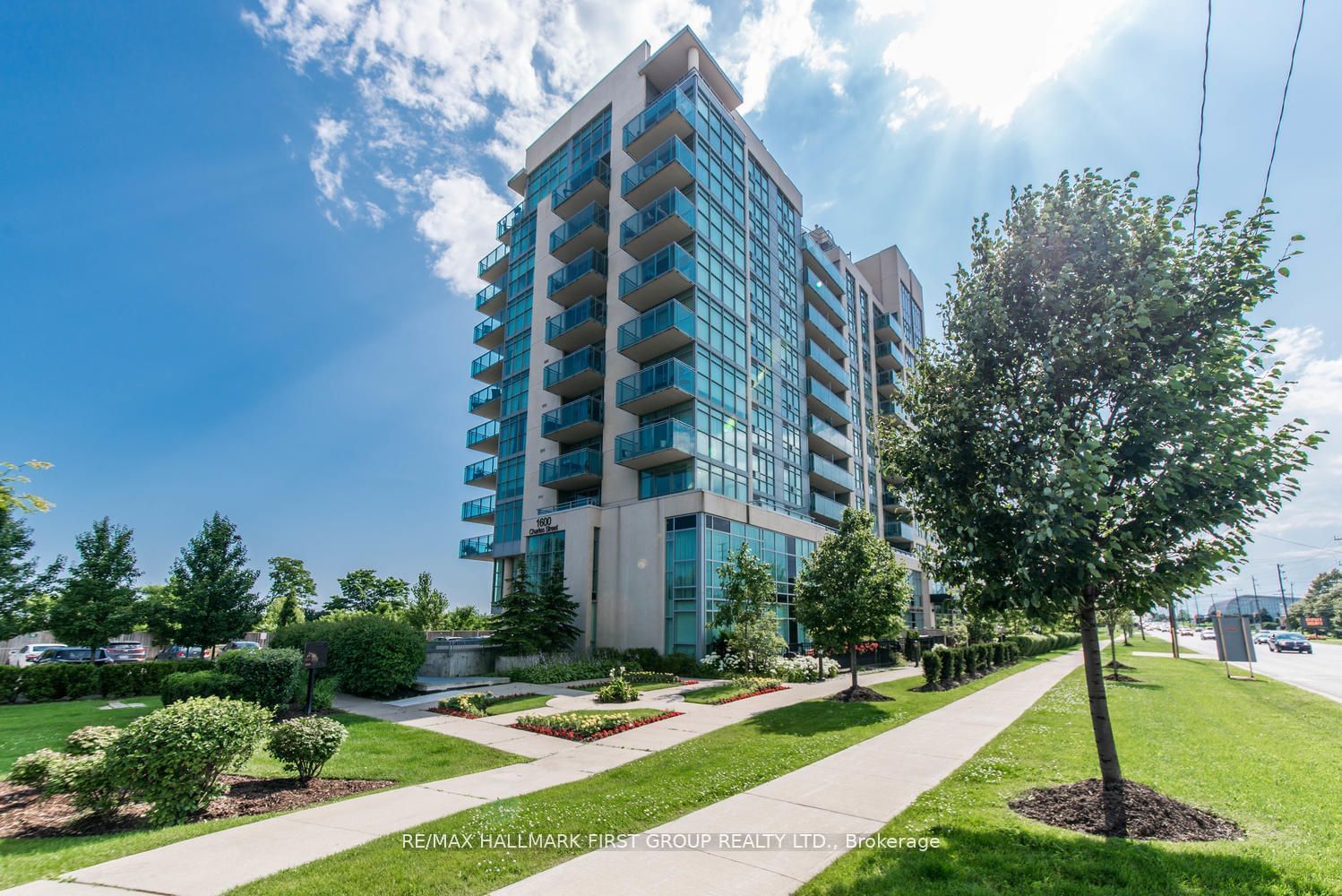 The Rowe Condos, Whitby, Toronto