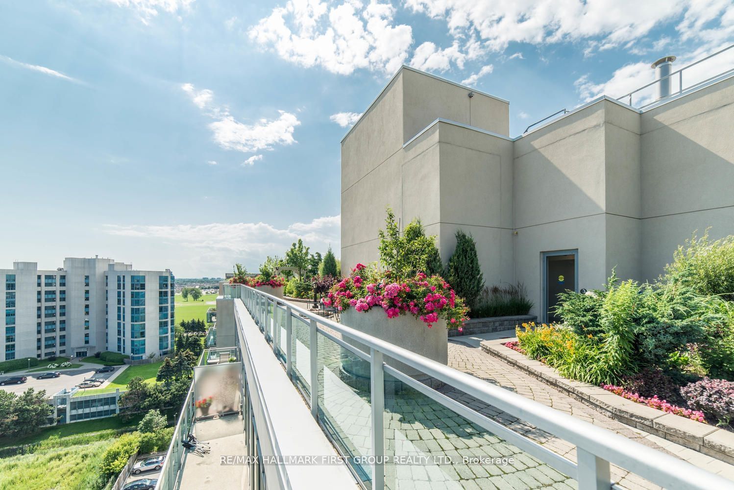 The Rowe Condos, Whitby, Toronto