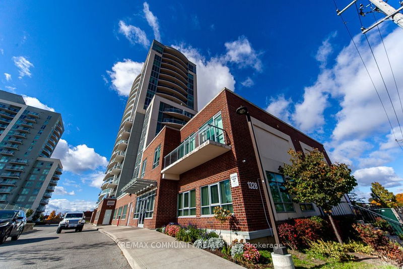 1328 Birchmount Rd, unit 1903 for sale