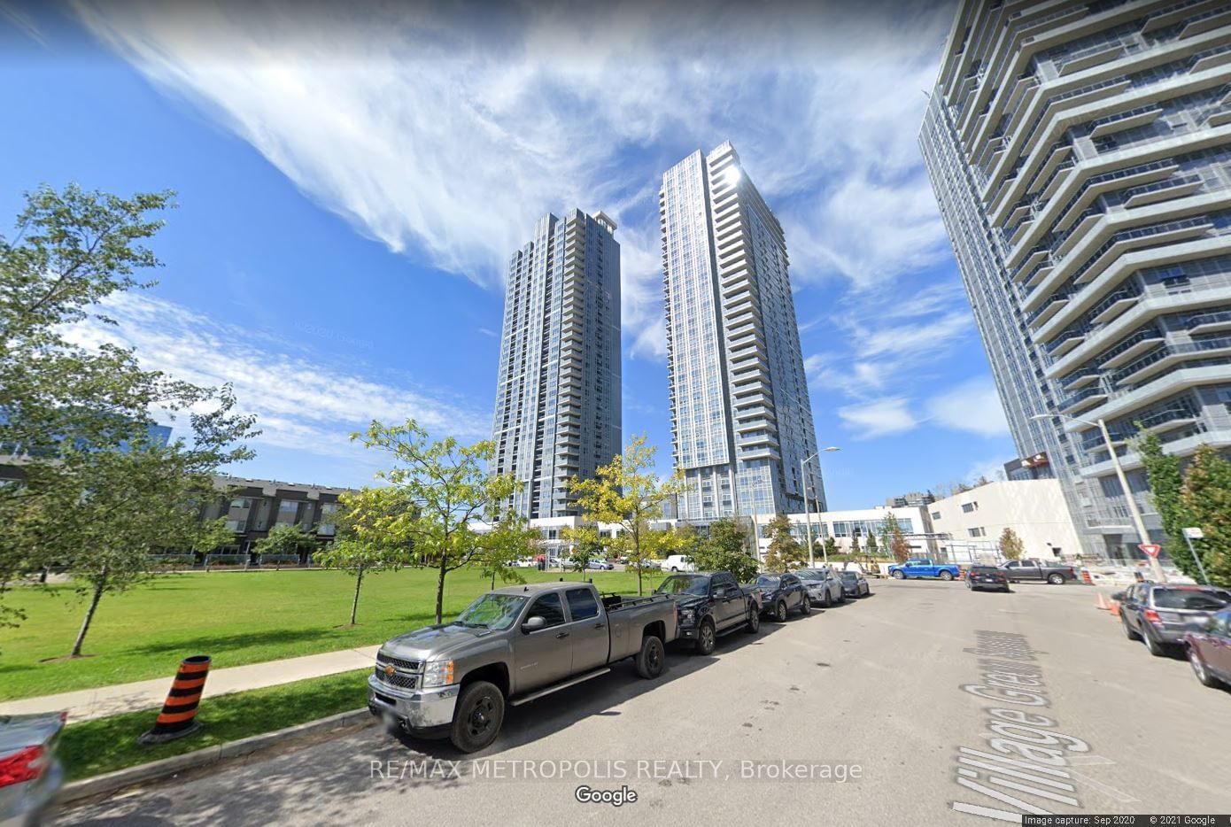 255 Village Green Sq, unit 609 for rent