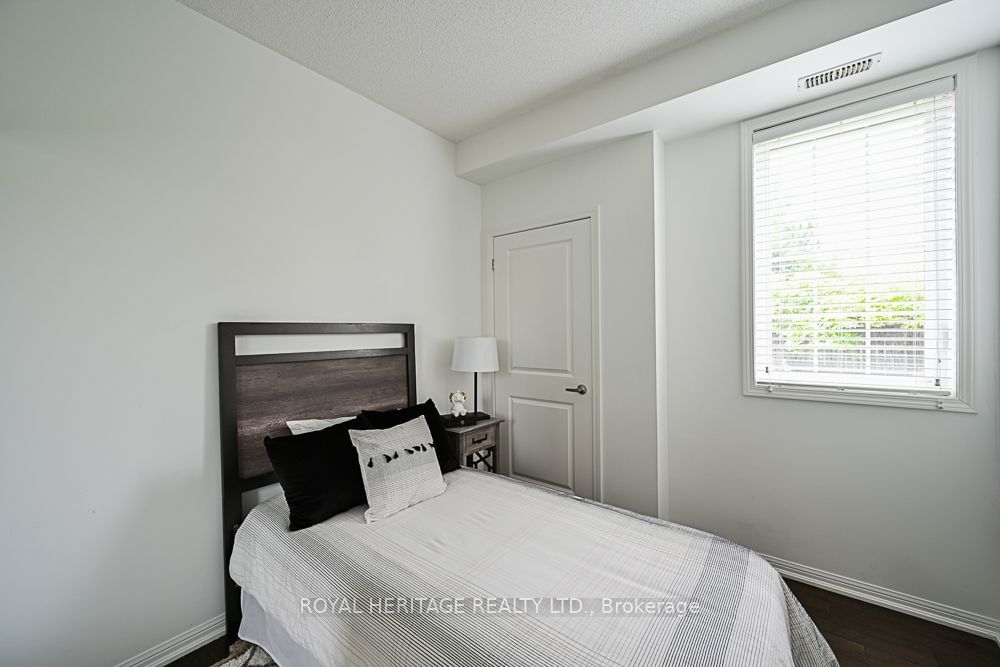 52 Harvey Johnston Way, unit 105 for rent