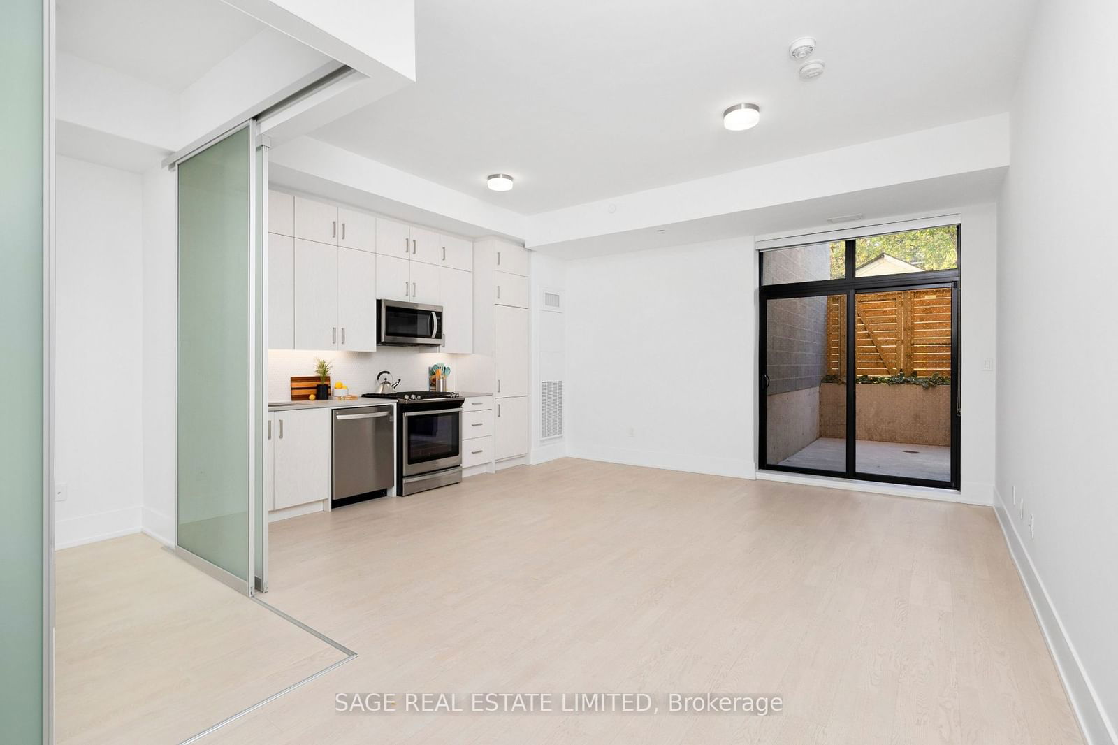 14 Dewhurst Blvd, unit 102 for sale