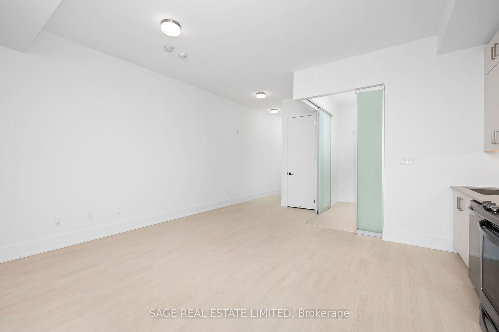 14 Dewhurst Blvd, unit 102 for sale