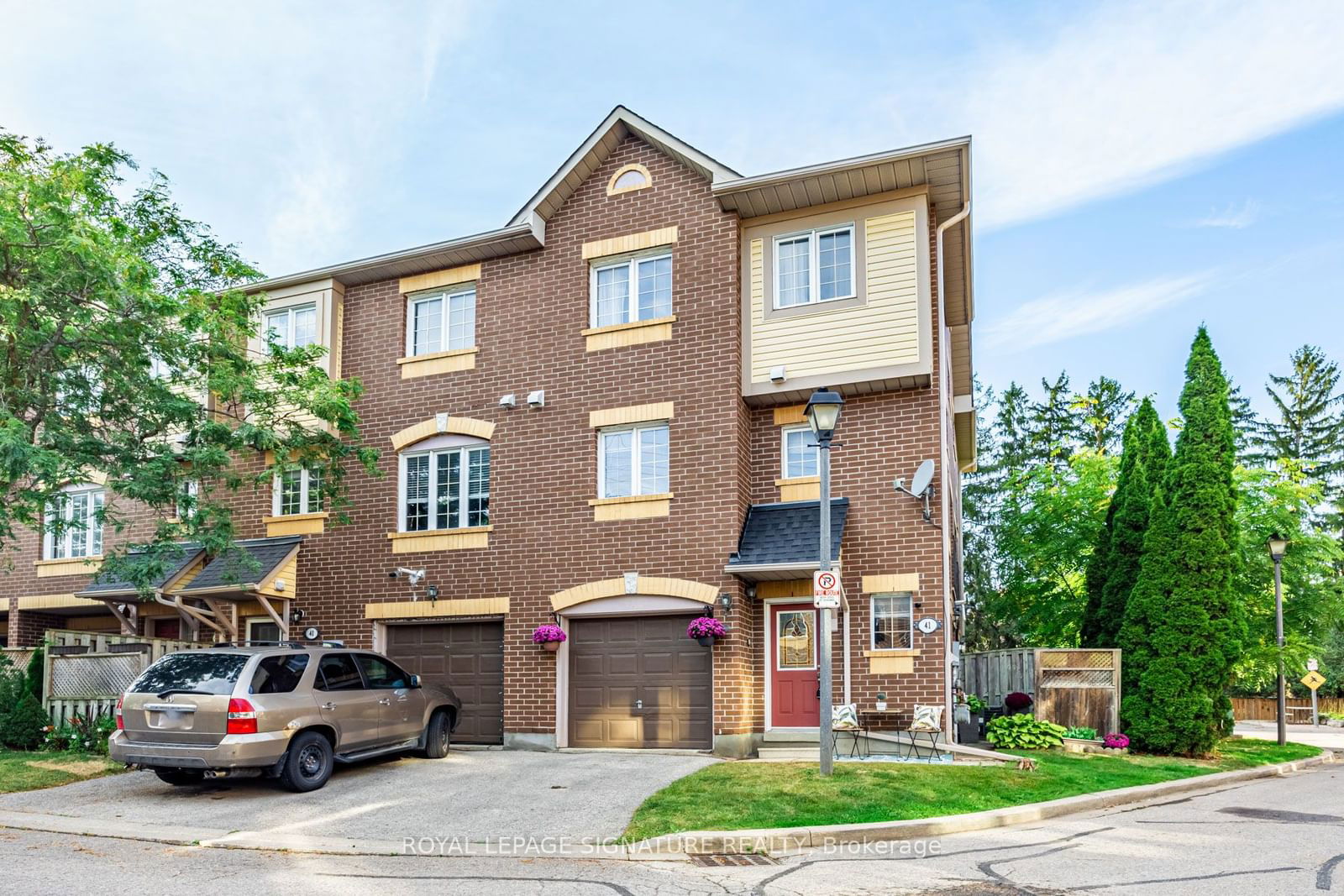 Walnutiane Townhomes, Pickering, Toronto