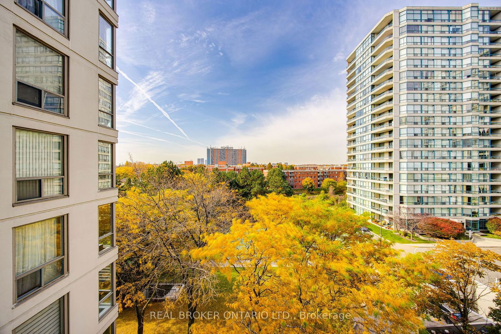 4727 Sheppard Ave E, unit 608 for sale