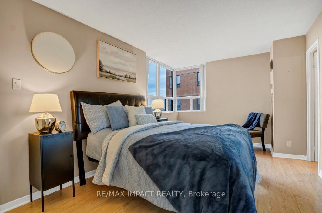 1665 Pickering Pkwy, unit 715 for sale