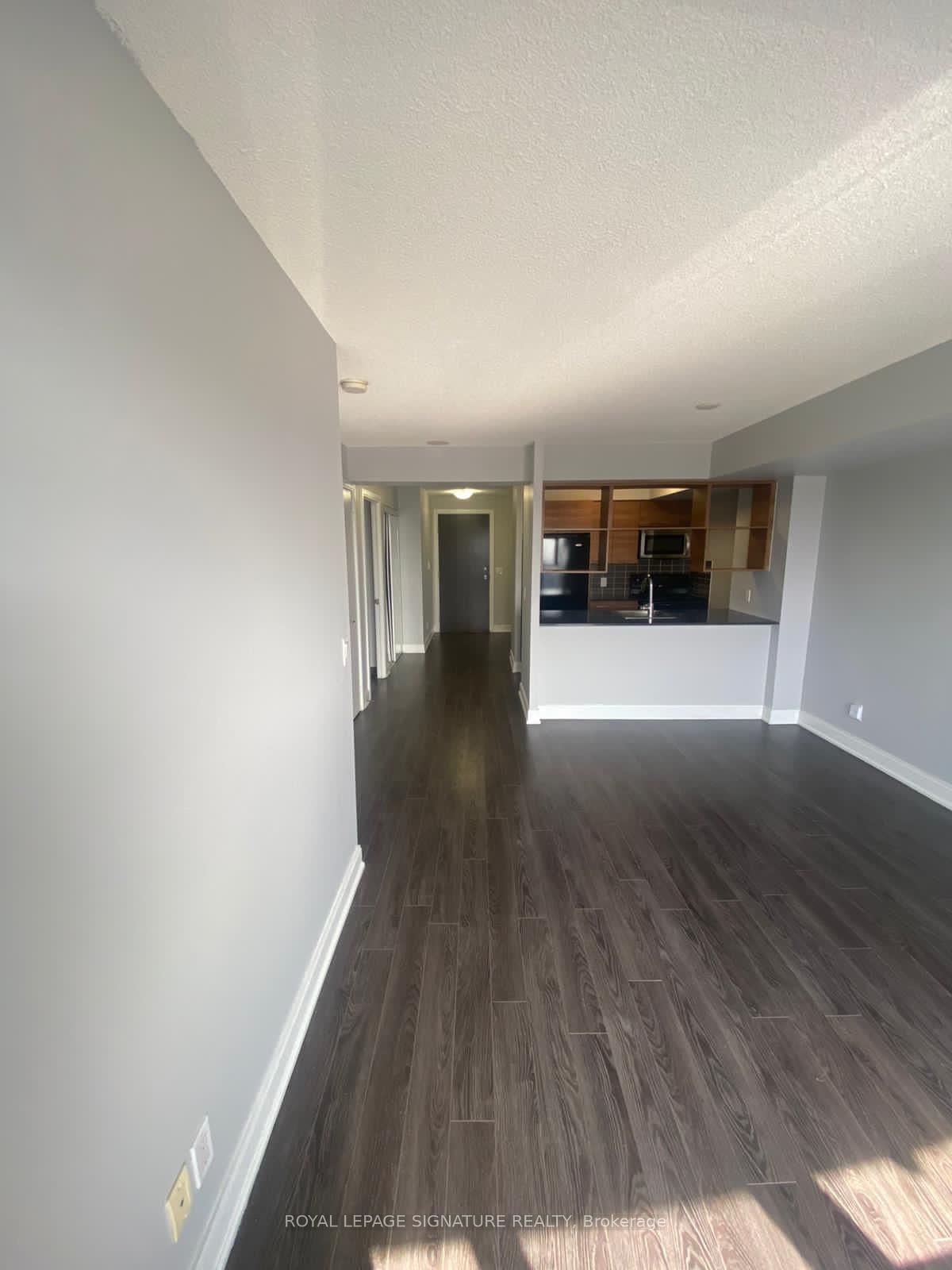 125 Village Green Sq, unit 2506 for rent