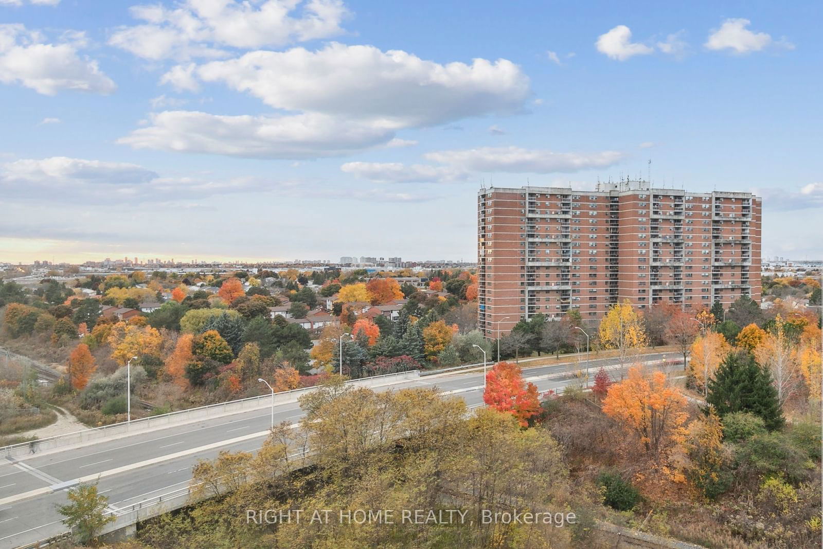 Mayfair on the Green III Condos, Scarborough, Toronto