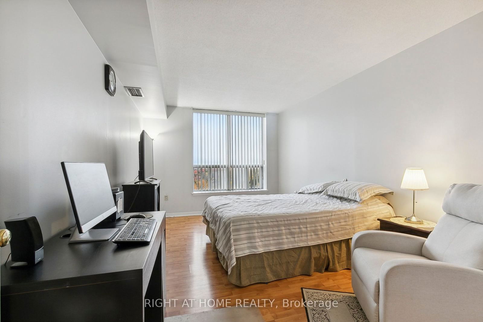 430 Mclevin Ave, unit 1114 for rent