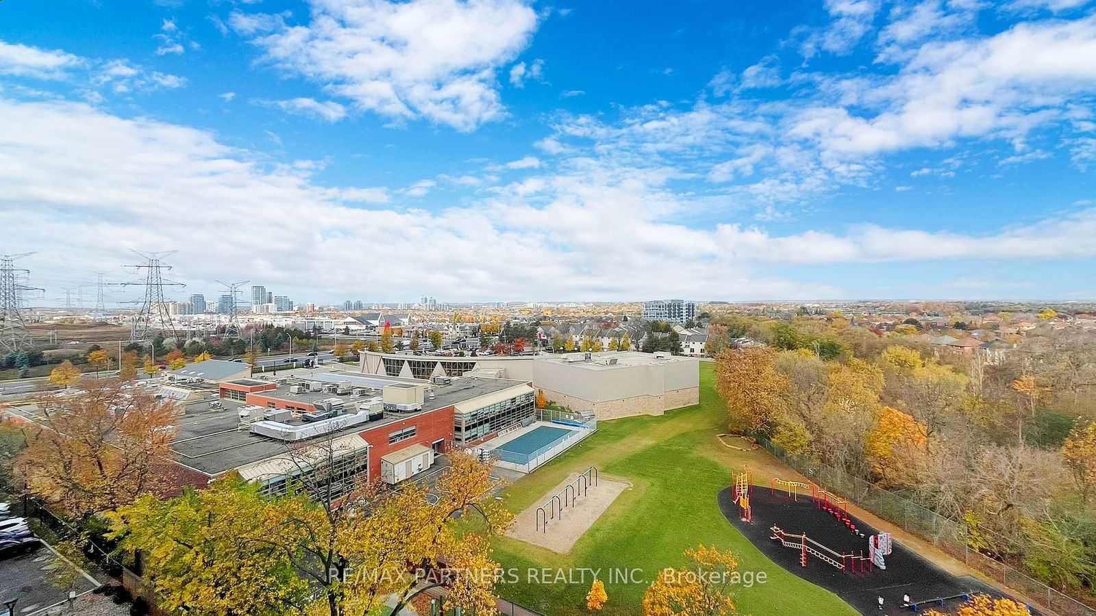 Bayview Towers Condos, Richmond Hill, Toronto