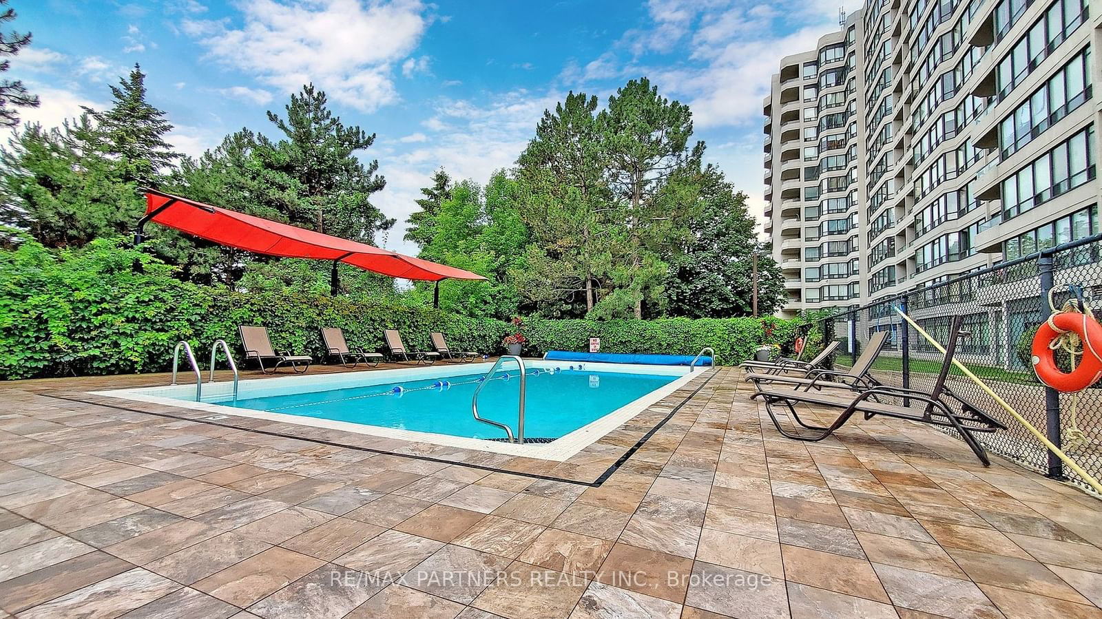 8501 Bayview Ave, unit 907 for sale